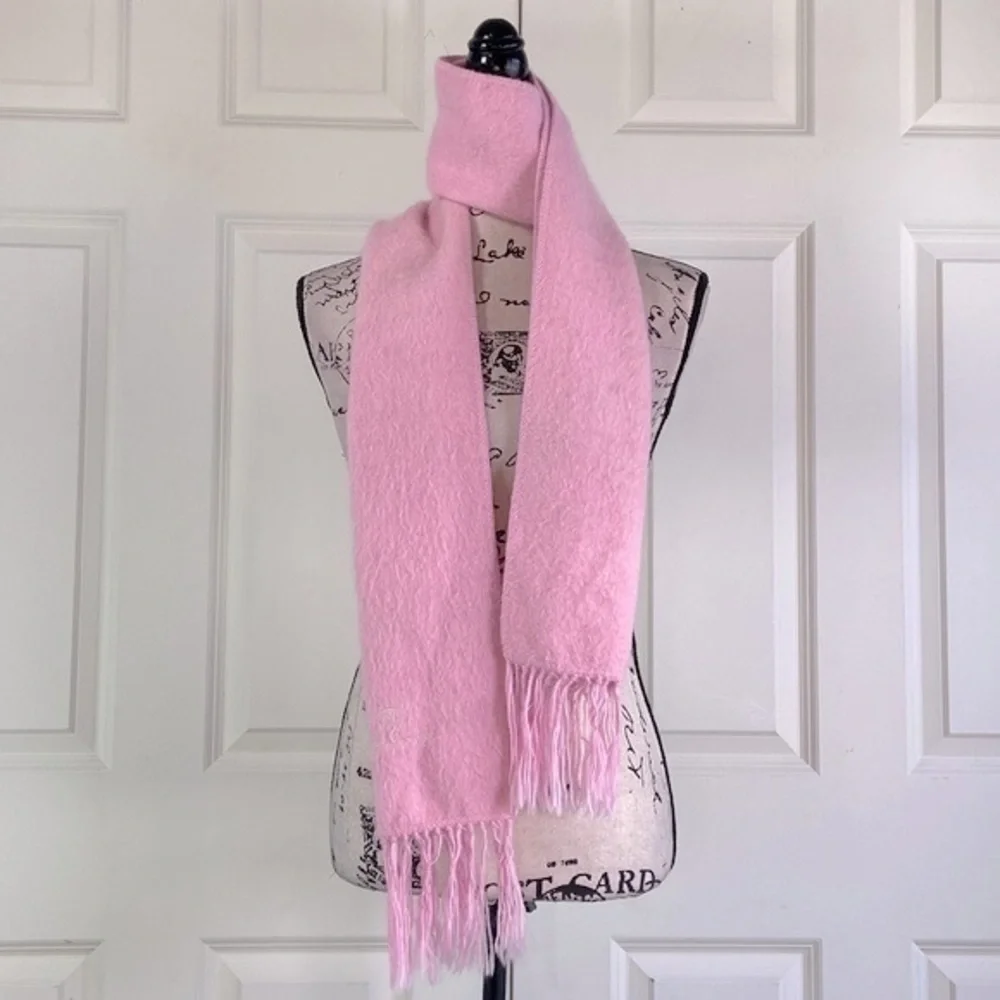 Camargo Peruvian Alpaca Fringe Scarf and Gloves